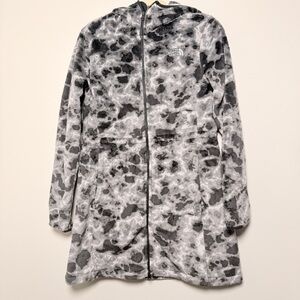 The North Face Women's Black and Gray Teddy Jacket